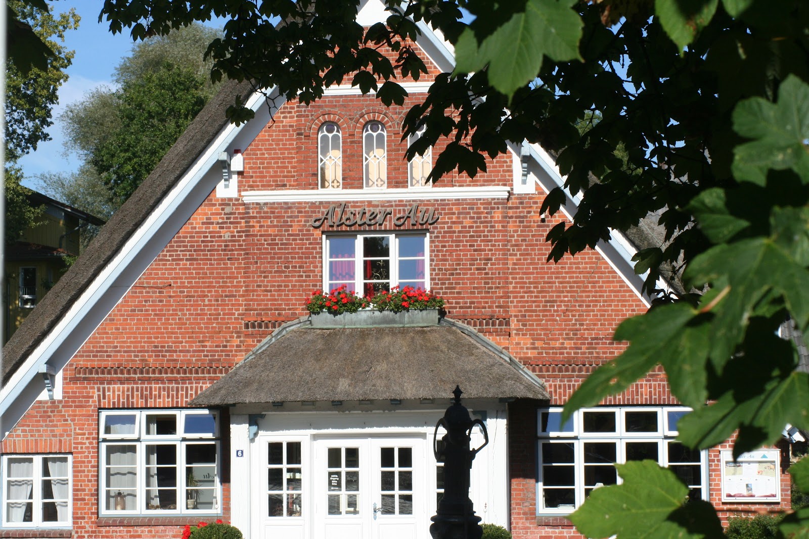 Alster Au - Feiern - Schlafen - Tagen - 01