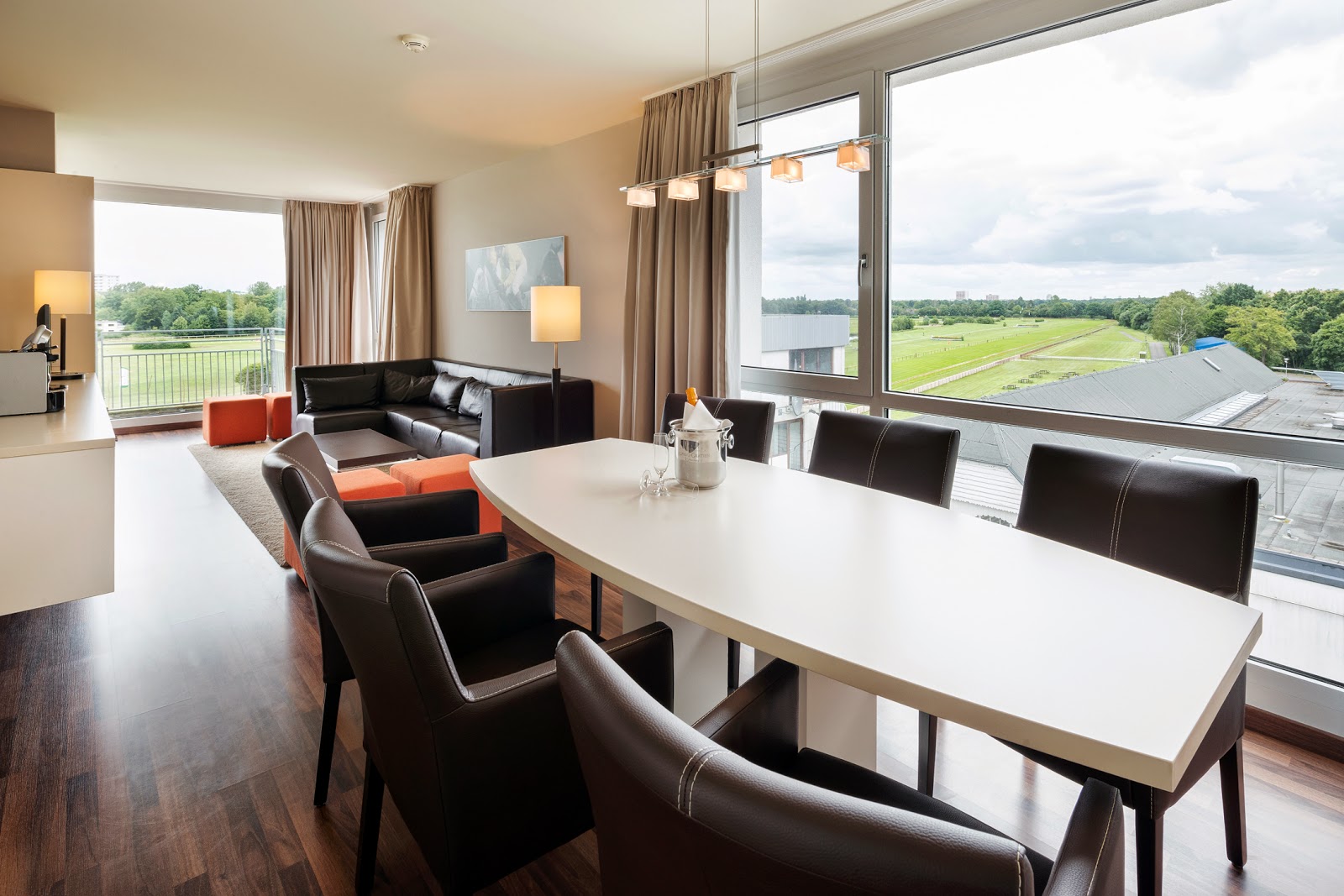 ATLANTIC Hotel Galopprennbahn Galerie