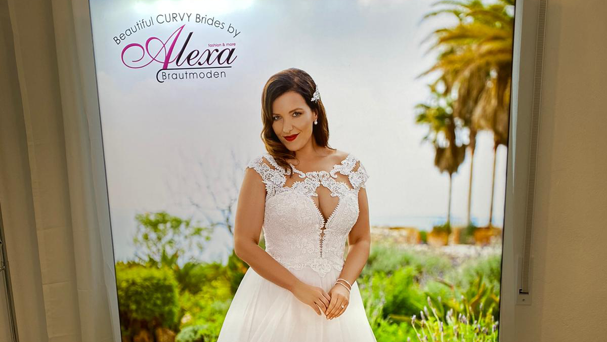 Beautiful CURVY Brides by ALEXA Galerie