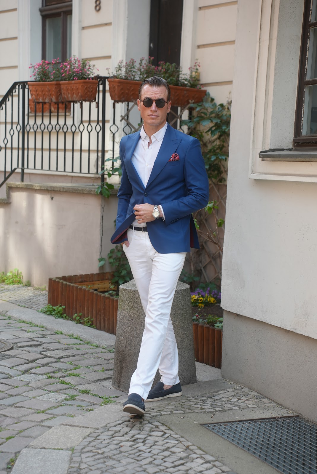 Bespoke Avenue Galerie