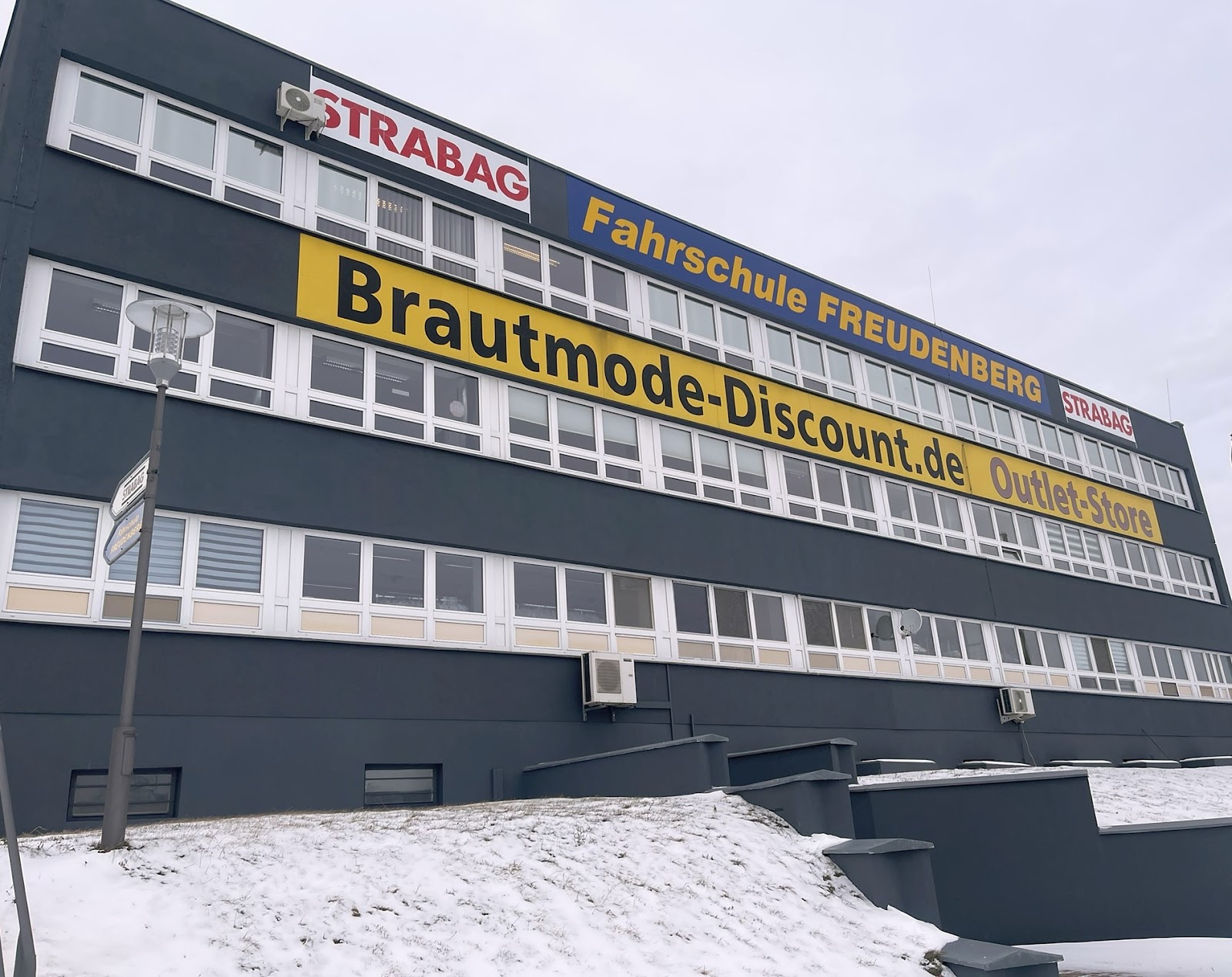 Brautmode-Discount.de - 01
