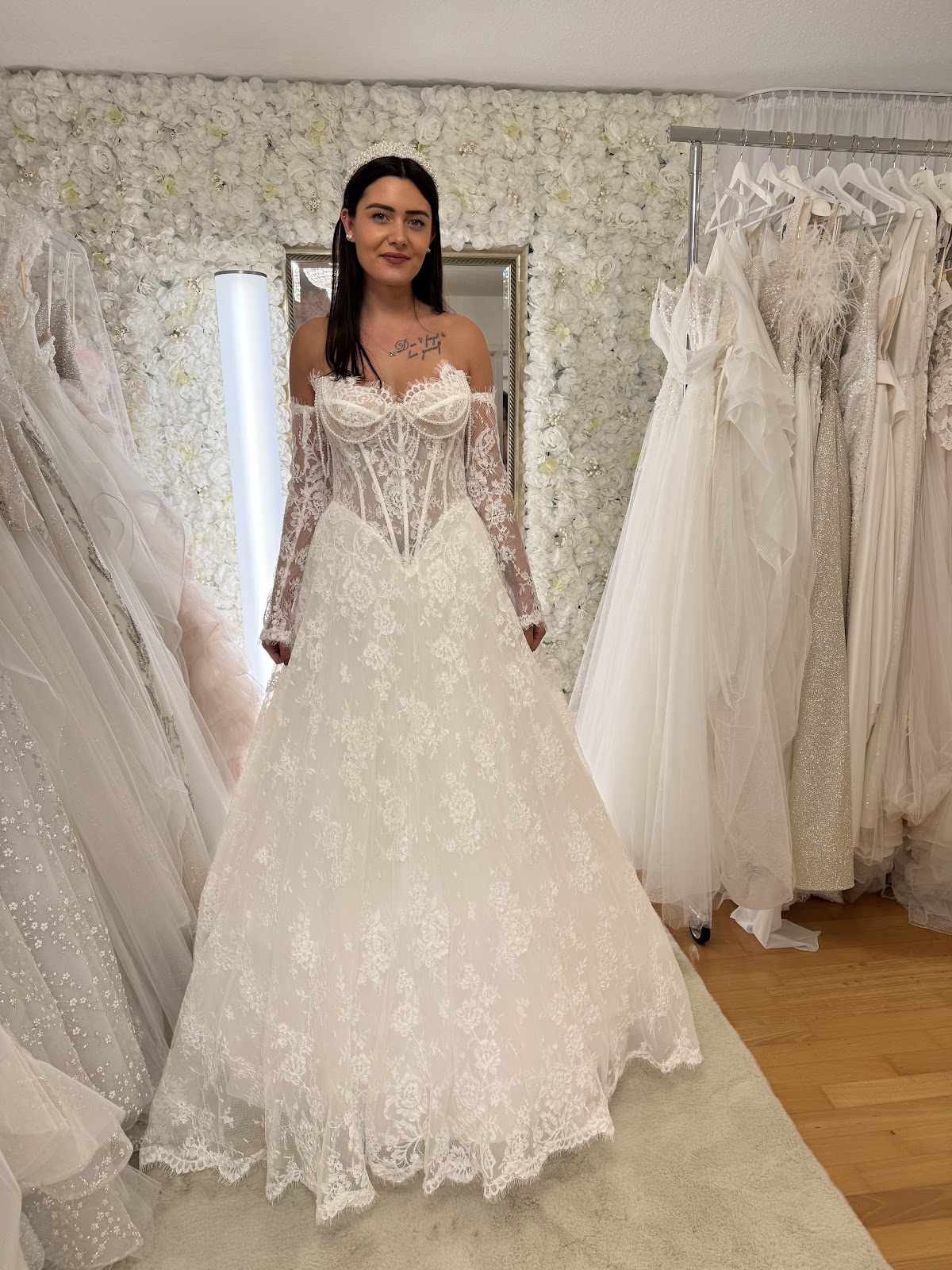 Brautmode Exclusive by Perry Galerie