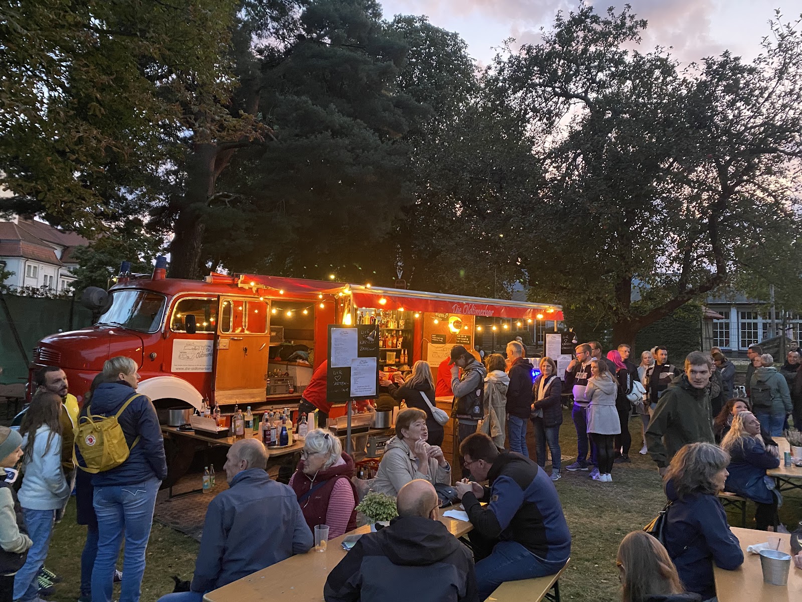 Die Oldtimerbar Galerie