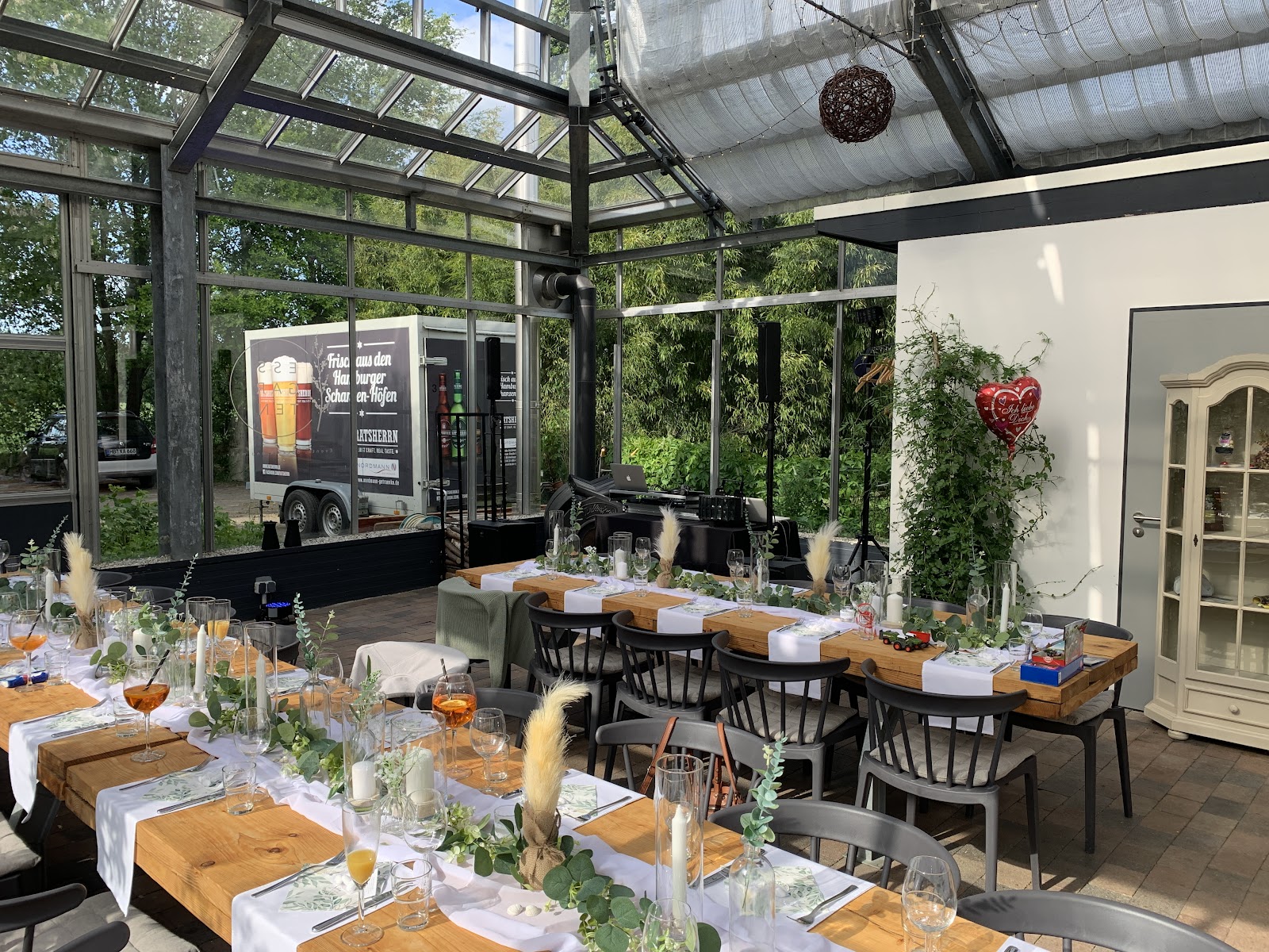 DJ Peter Ahrens Galerie