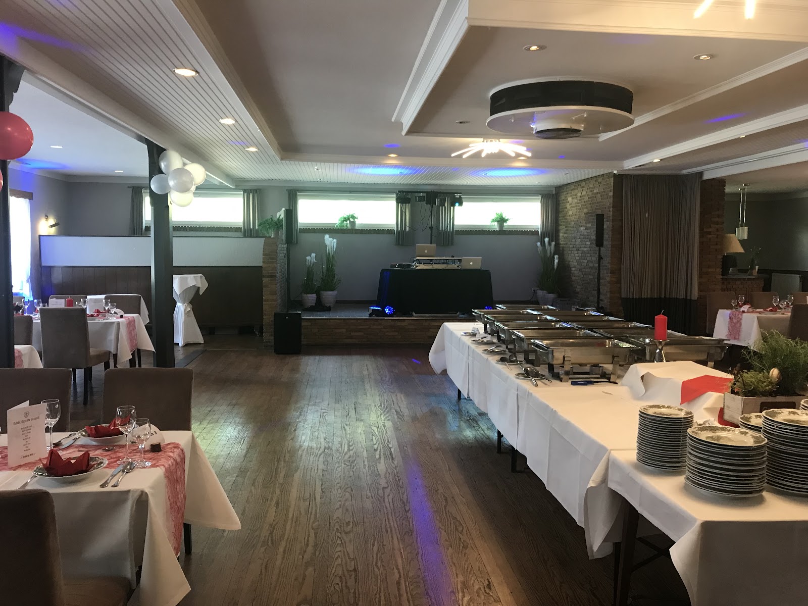 DJ Peter Ahrens Galerie