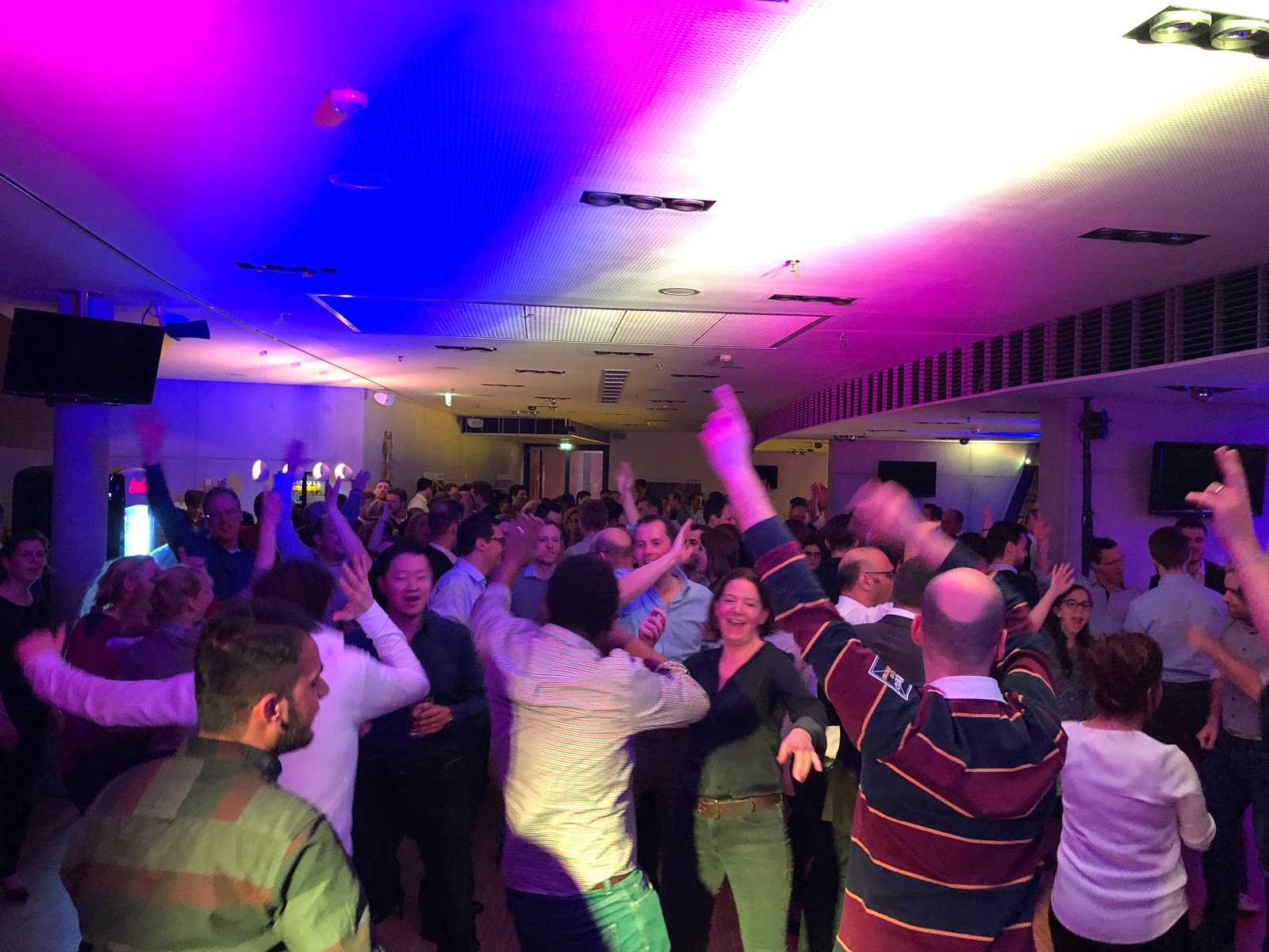 Ein DJ Thomas Galerie