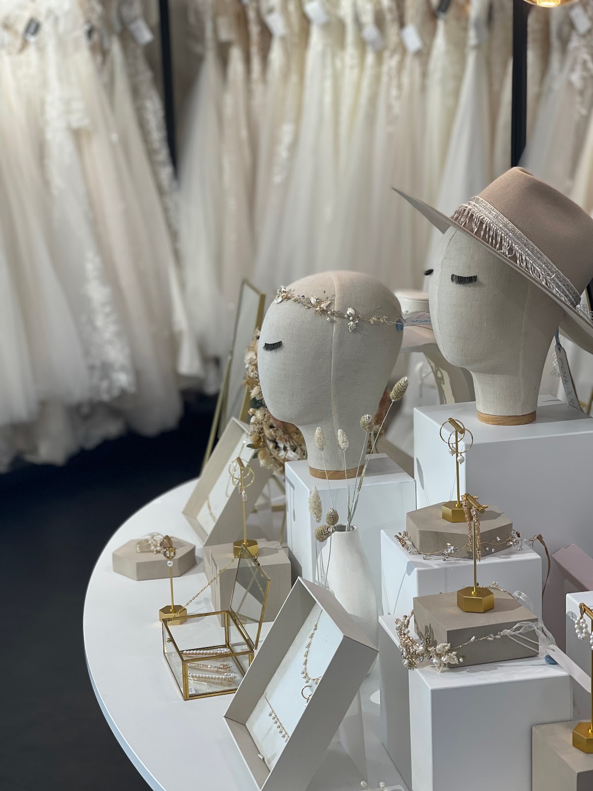 Fräulein Braut & Der Mann im Anzug Galerie