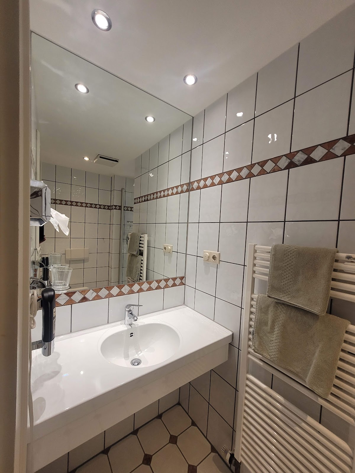 Gästehaus Alte Schule Galerie