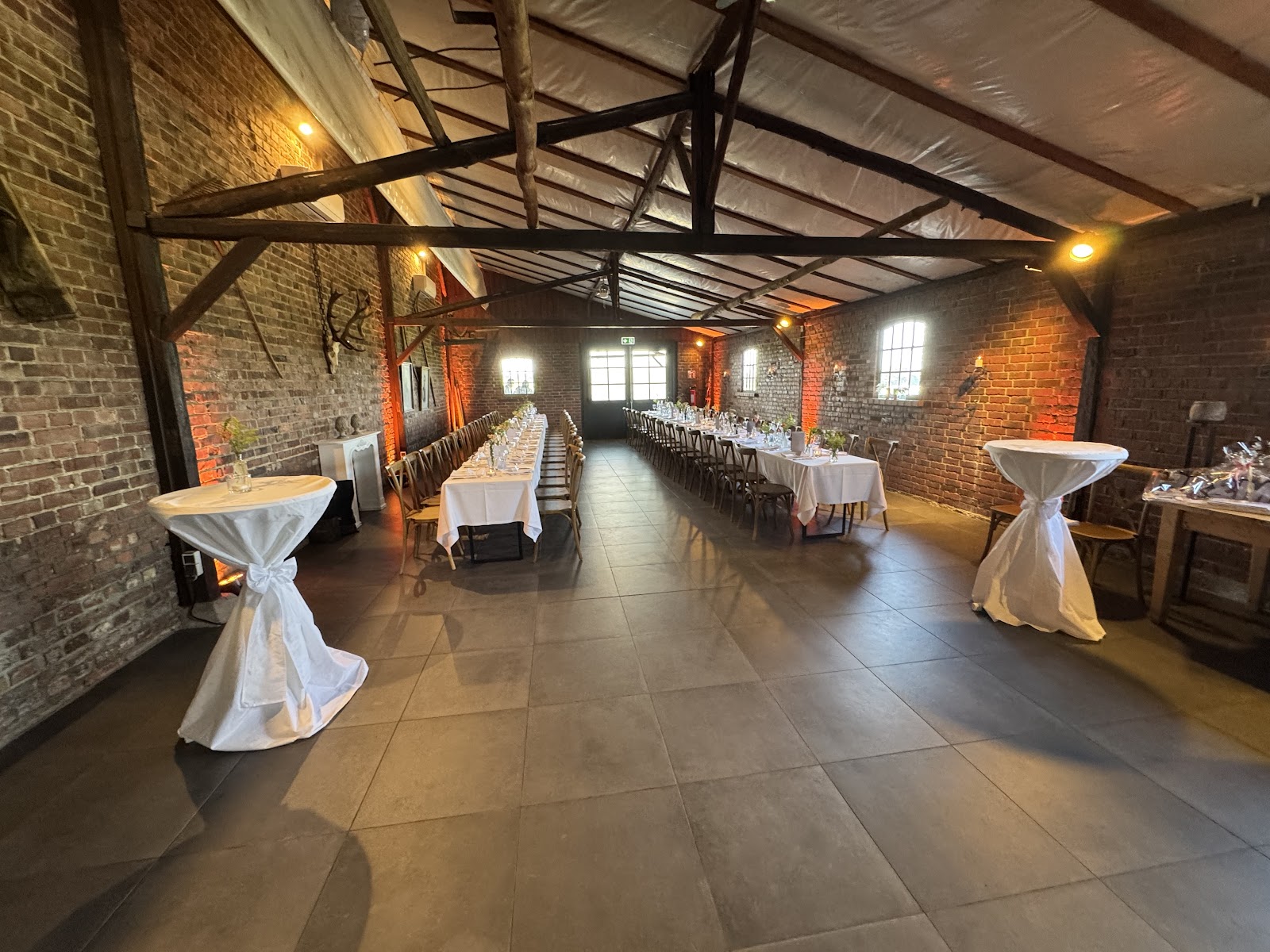 Gut Cones - Die Veranstaltungsscheune - 01