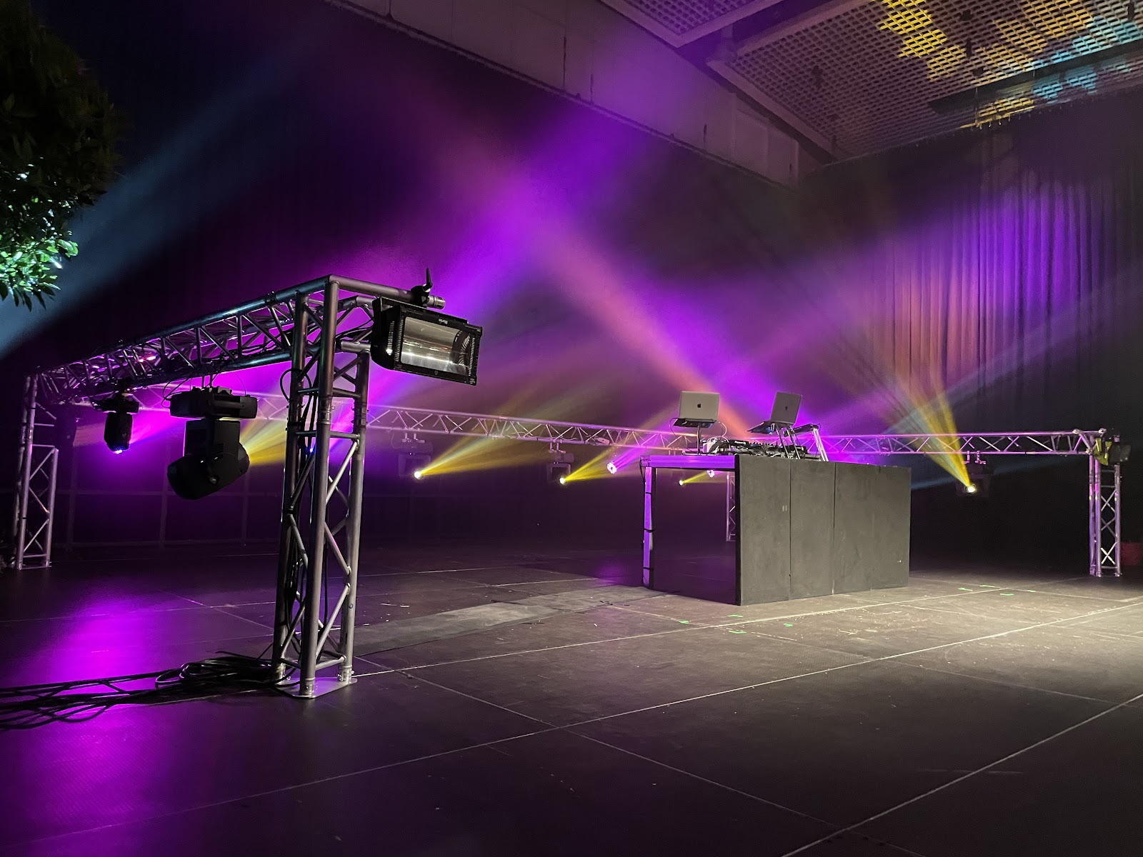 Gut Cones - Die Veranstaltungsscheune Galerie