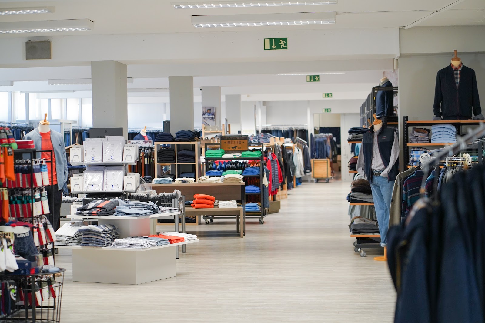 Gutmann Bekleidungs Galerie