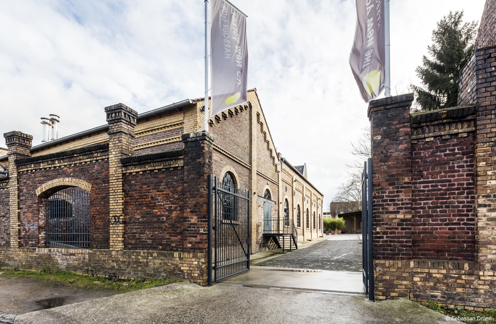 HARBOUR.CLUB Köln Mülheim Galerie