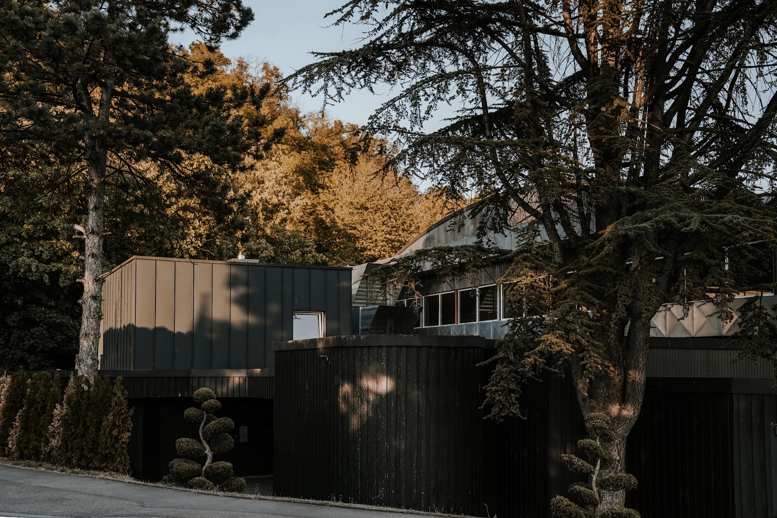 HOCHBERG LOCATION Galerie