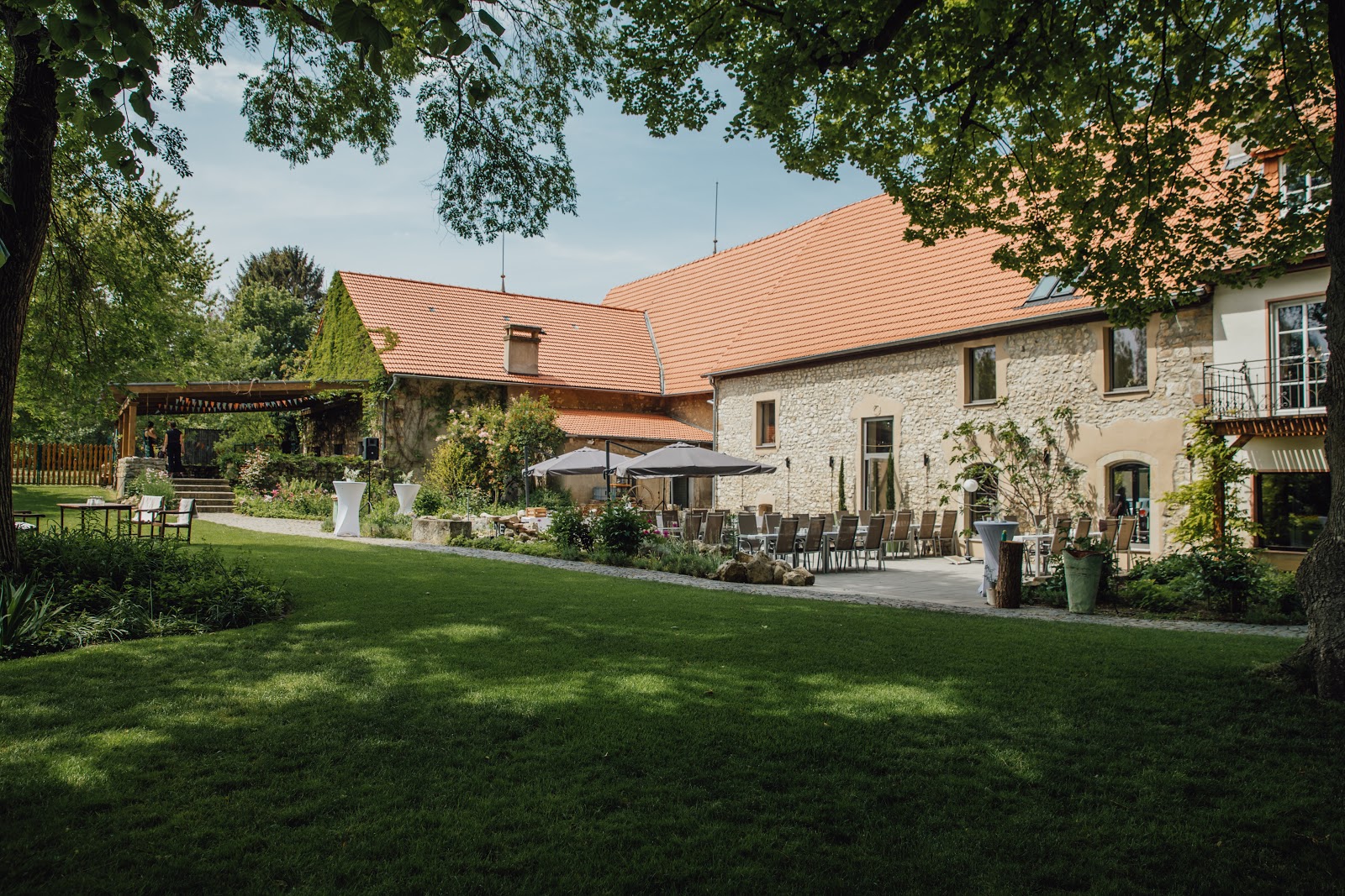 Hochzeitslocation Weingut Hahn - 01