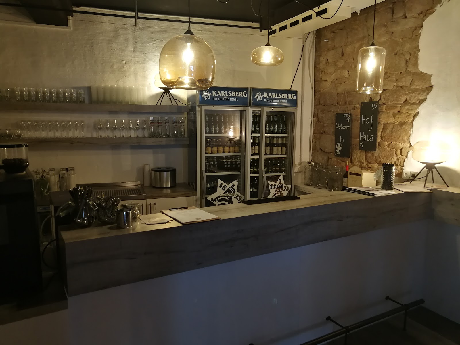 Hofhaus - social space Galerie