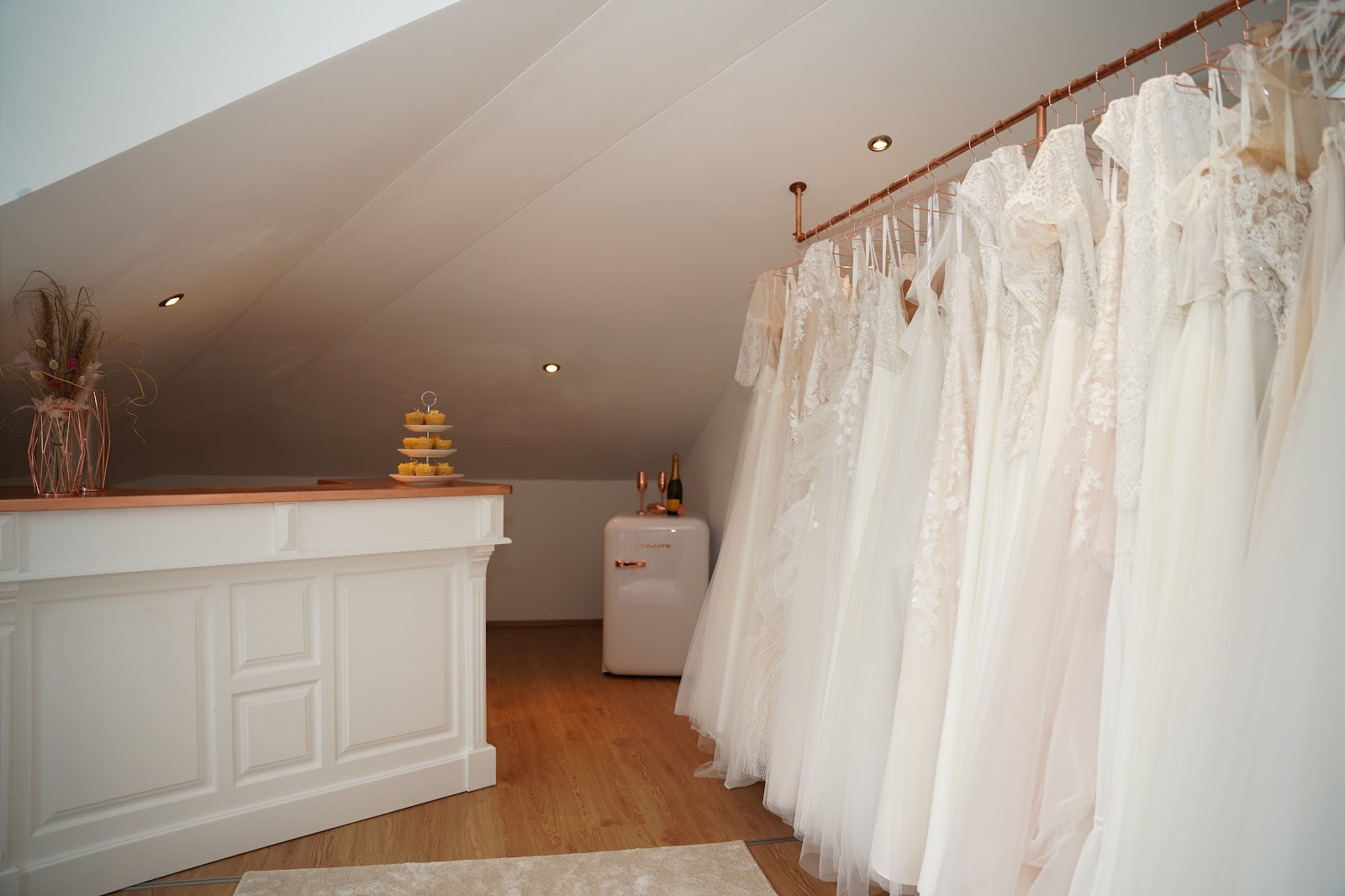 IN LOVE Brautmoden Galerie