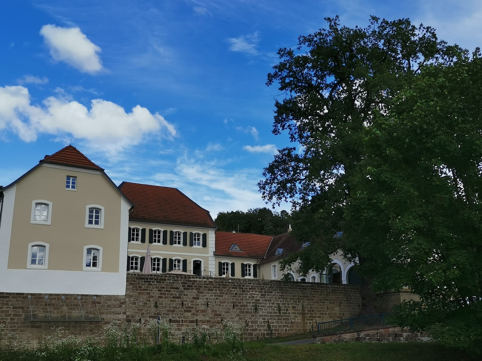 Jagdschloss Karlsbrunn Galerie