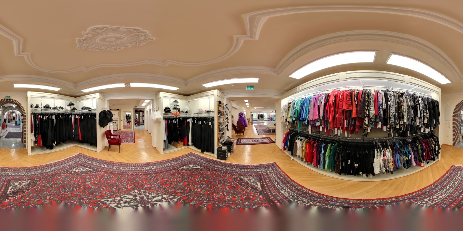 Laue Festgarderobe Galerie