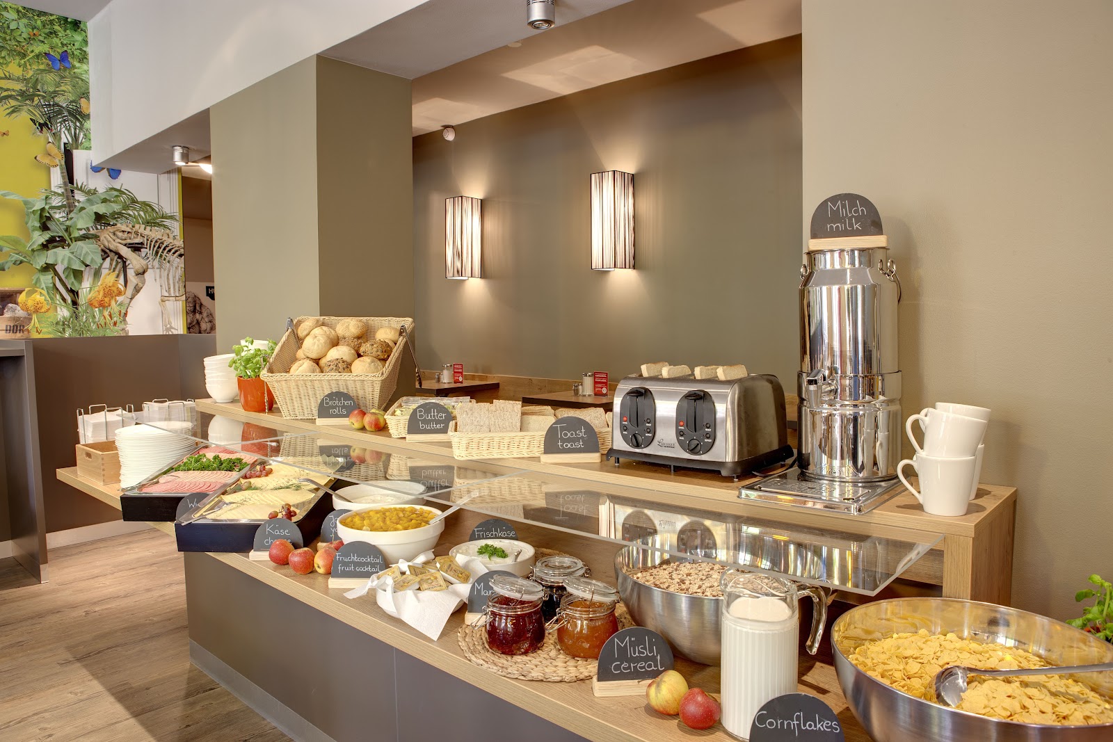 MEININGER Hotel Berlin Mitte Humboldthaus Galerie