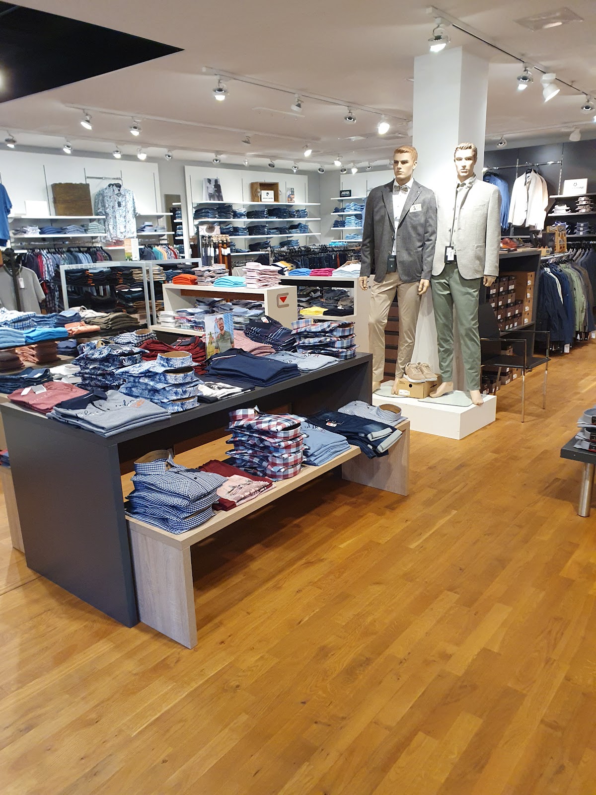 Mode Jahrstorfer Galerie