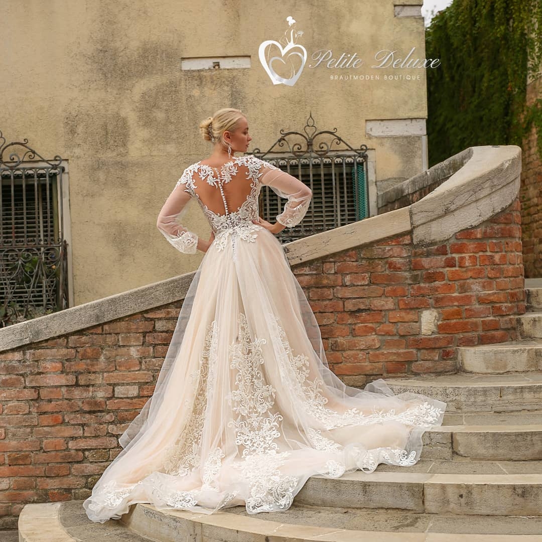 Petite Deluxe Brautmoden Boutique Galerie