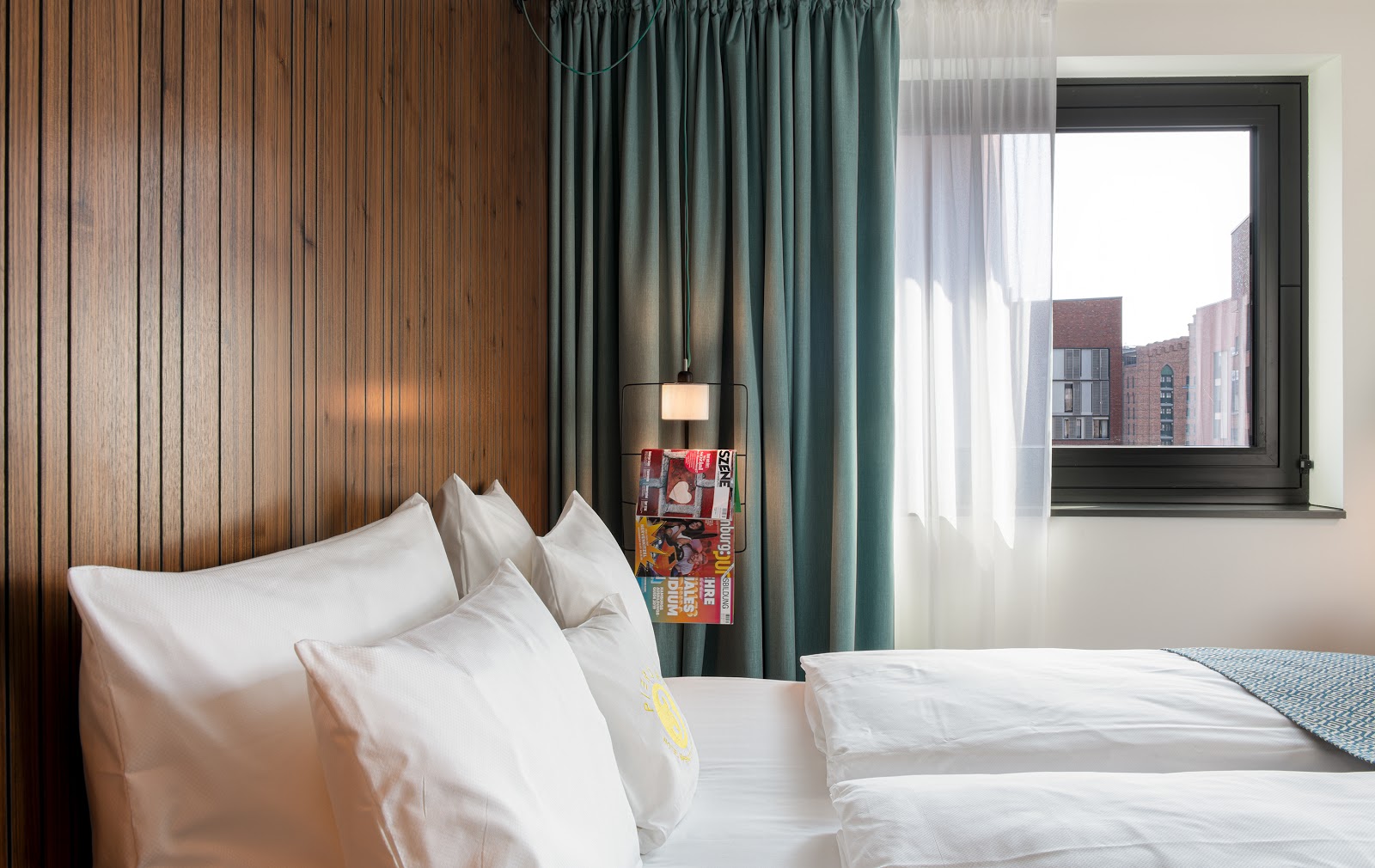 PIERDREI Hotel HafenCity Hamburg Galerie