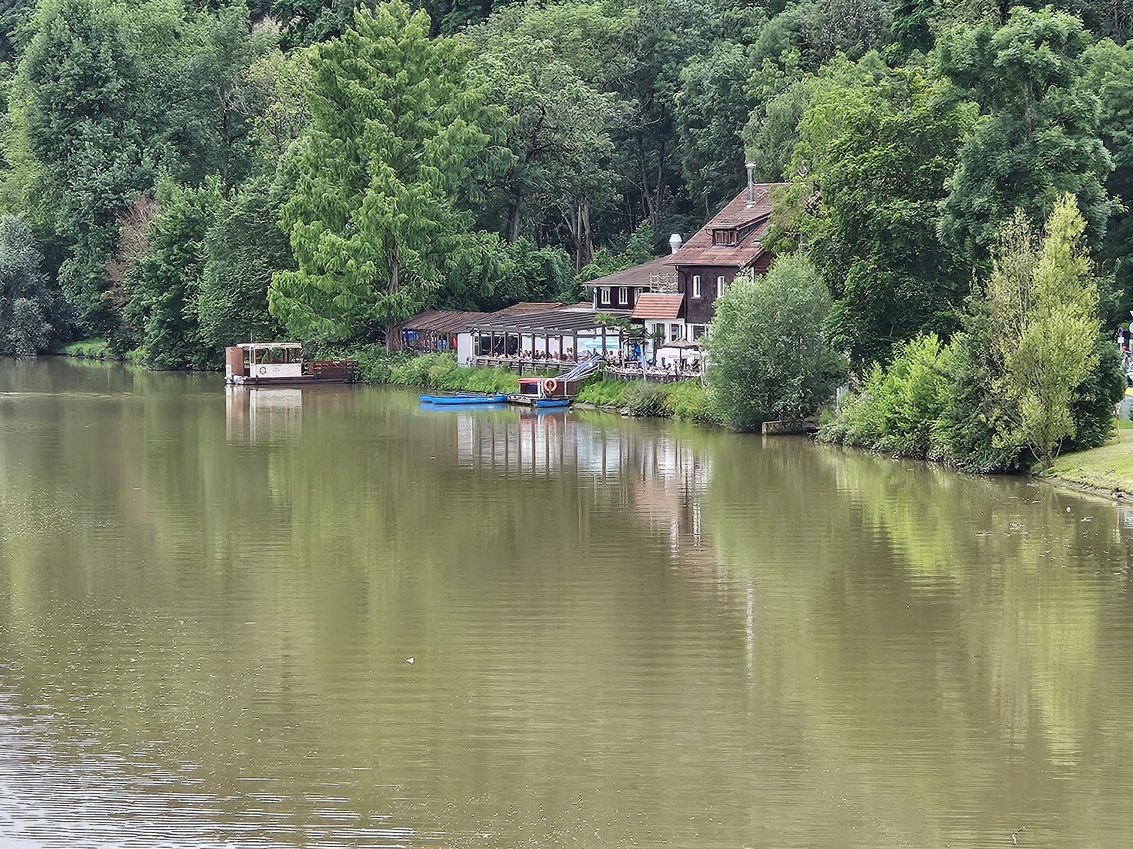 Riverhouse Locations Galerie