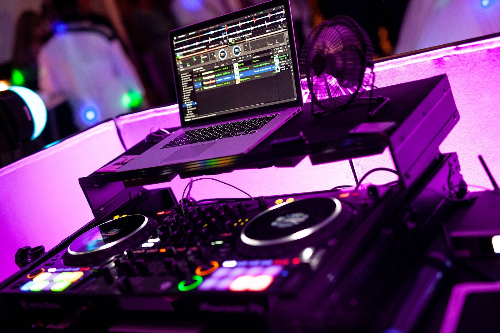 Roland Firnkes DJ Galerie