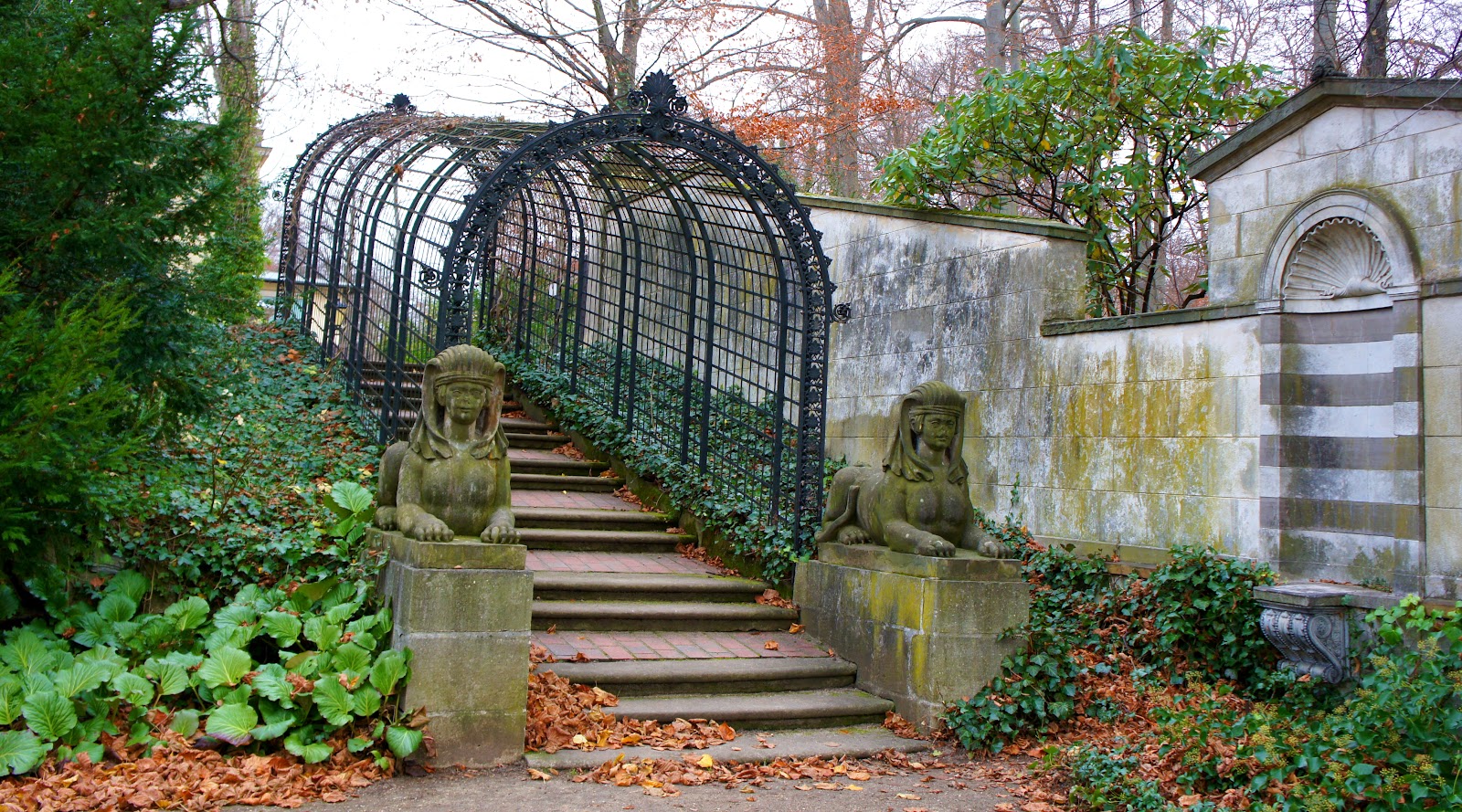 Schloss Glienicke Galerie