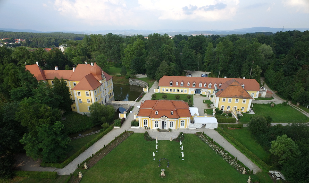 Schloss Thurn - 01