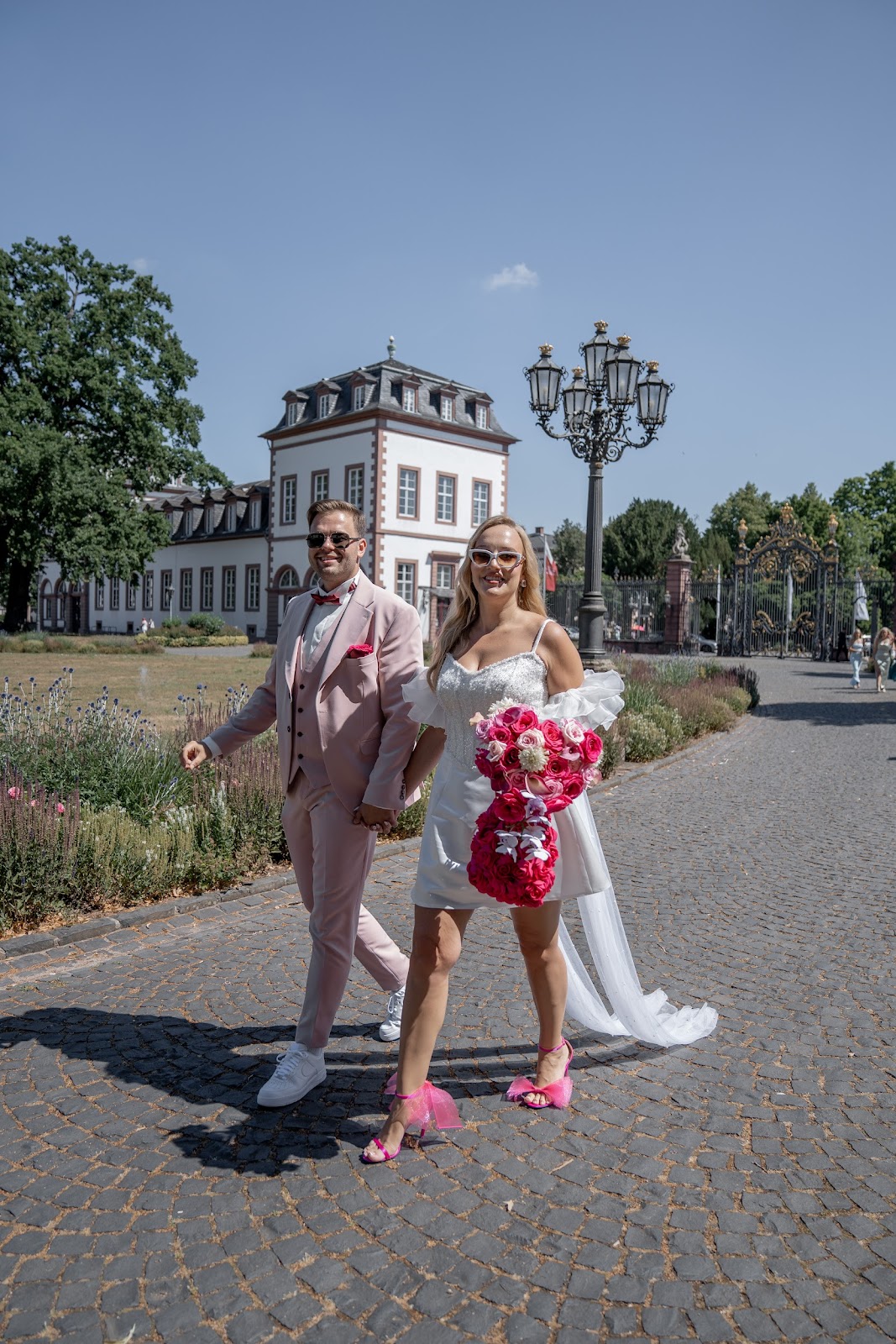 The LUXURY Art of Celebrating Galerie