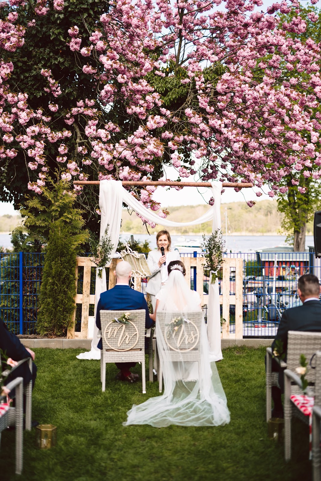 Traurednerin Annie Galerie