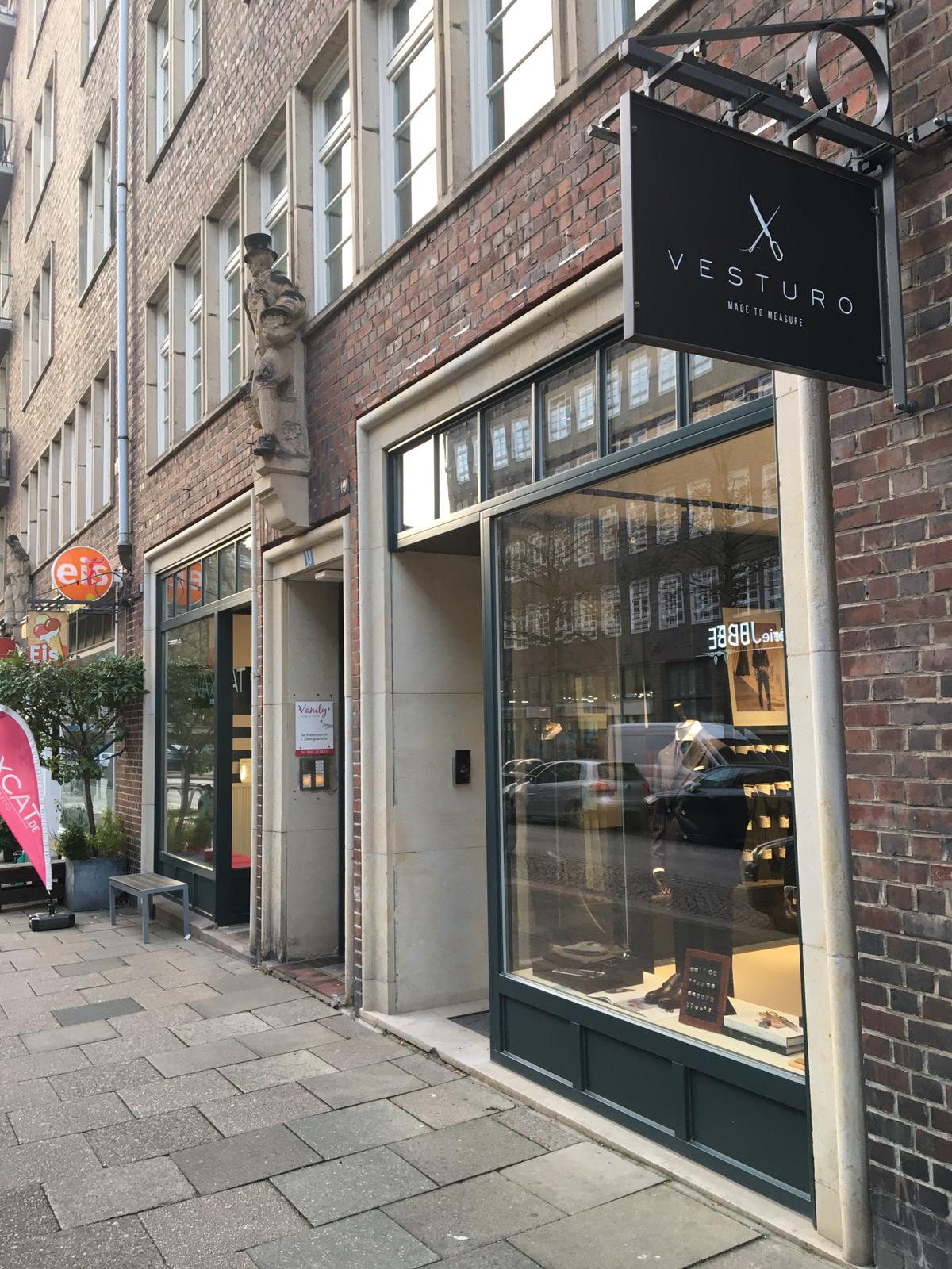 VESTURO by MASSNAHME Galerie